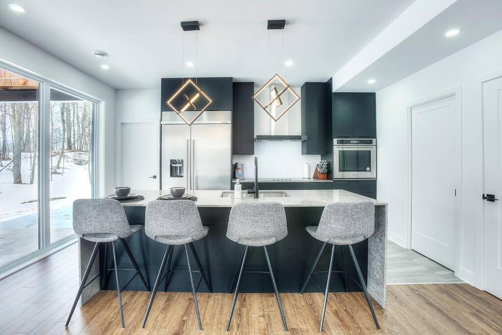 Chalet Lumina - The Mountain Majesty, La Conception