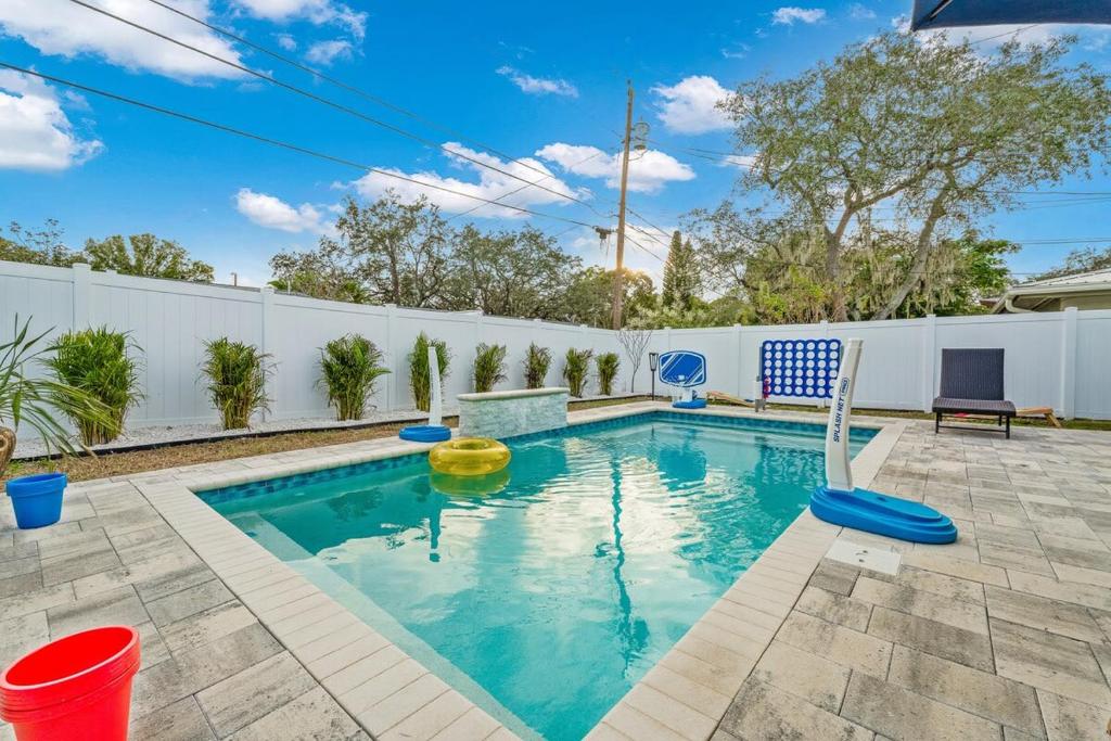 State Park Hideaway with Heated Pool & Fire Pit, Largo