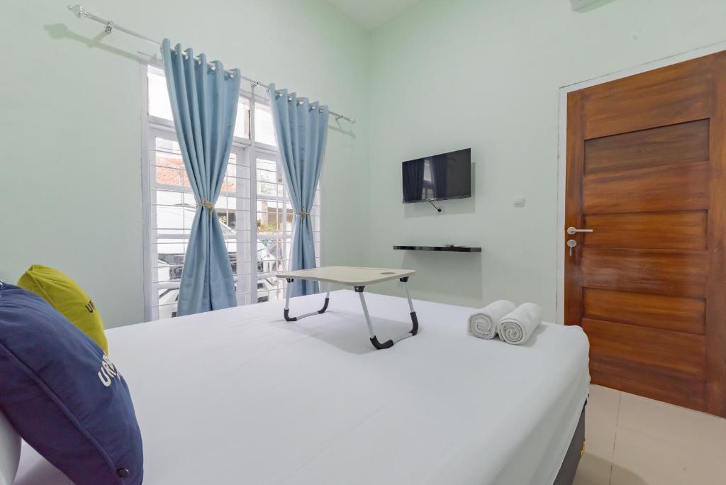 Urbanview Hotel Nakasya Burangrang Urbanview Hotel Nakasya Burangrang