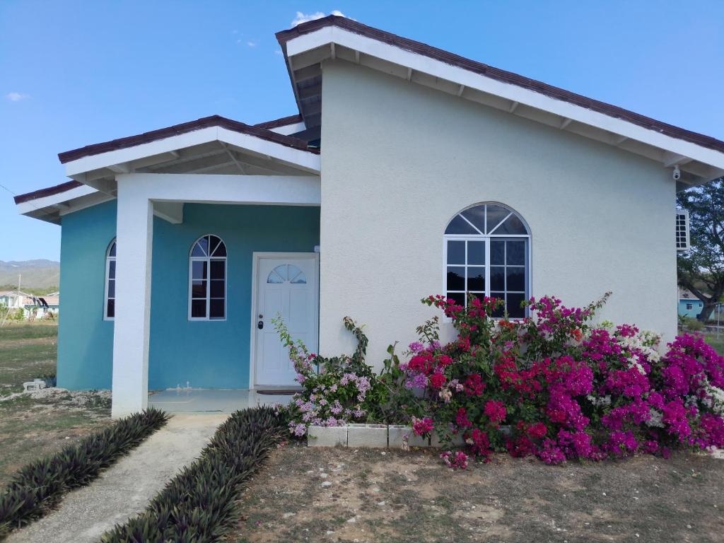 Loodik Vacation Home Brompton Manor