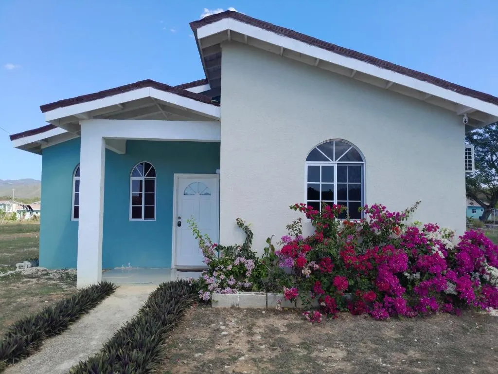Loodik Vacation Home Brompton Manor，位于布莱克河的酒店