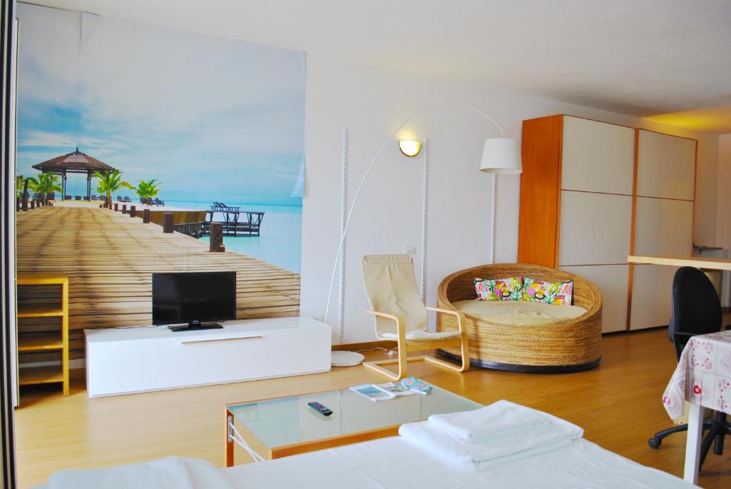 Studio Apartment Open Space with Terrace - 3