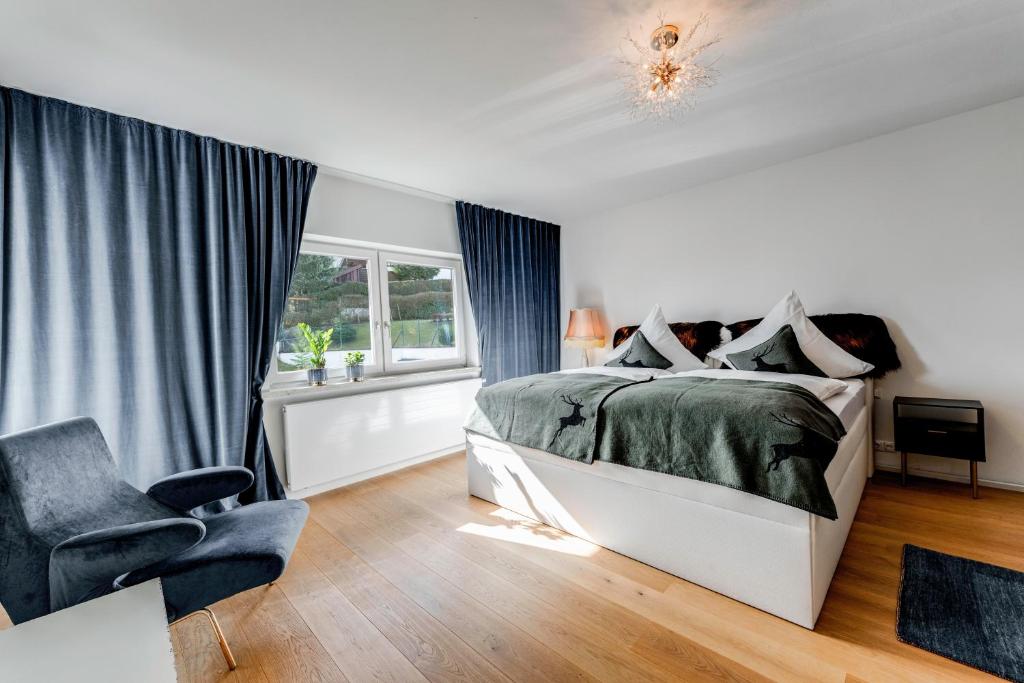 Alpen Ferienhaus mit Garten, Kamin, Spielzimmer und Bergblick - 5