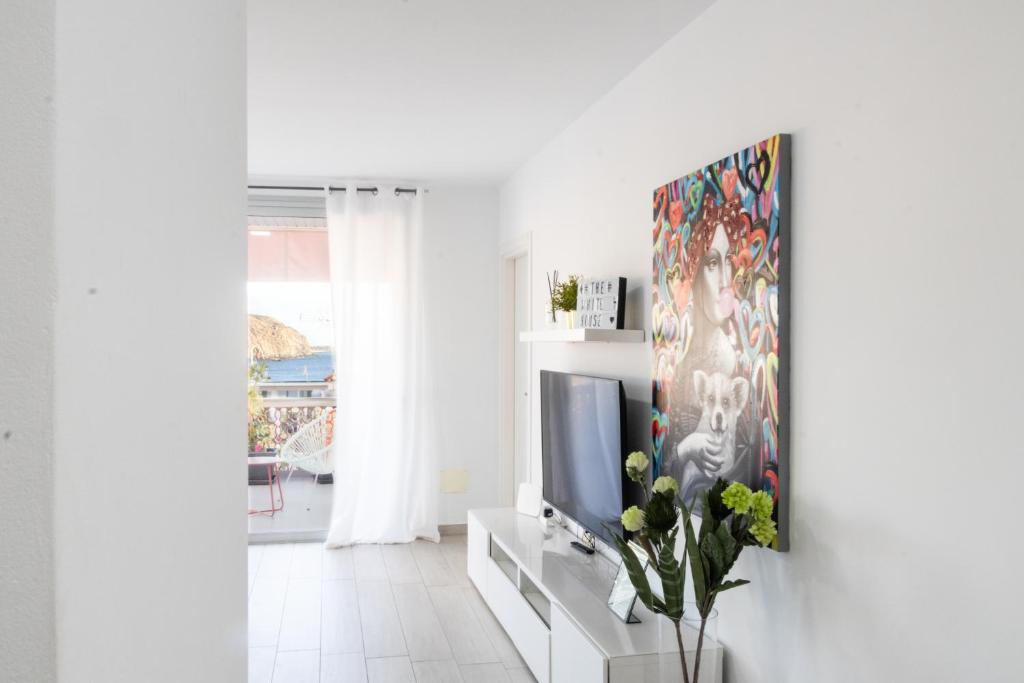 THE WHITE HEART HOUSE – ATTIC SEA VIEW - 3