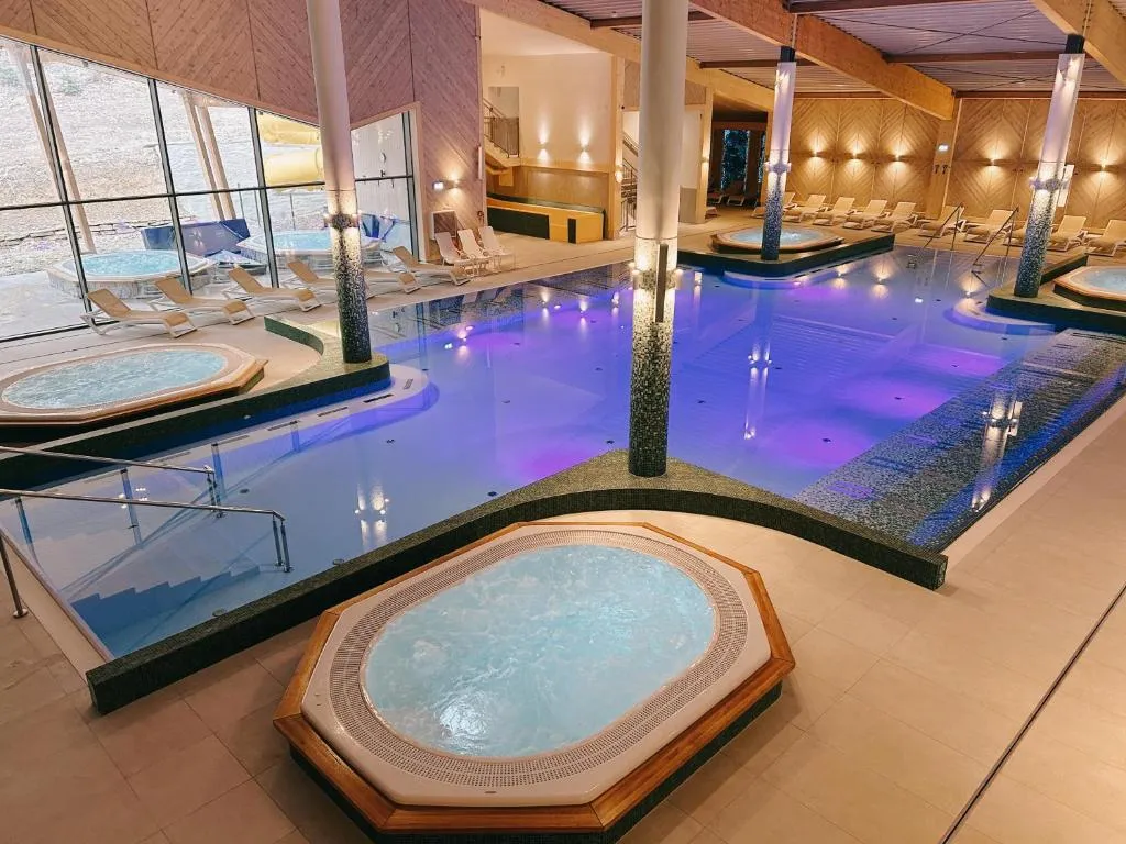 Aries Hotel & SPA Szczyrk，位于什切尔克的酒店