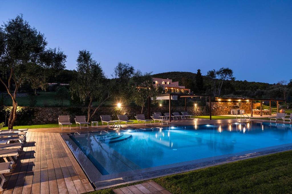 Borgo Isasco, Finale Ligure