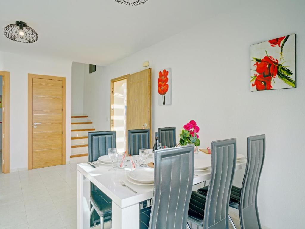 Apartment Imperial Park-18 by Interhome - 3