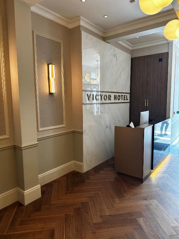 モーニントン ヴィクター ホテル ロンドン ベルグレーヴィア (Mornington Victor Hotel London Belgravia) フロント・ロビー