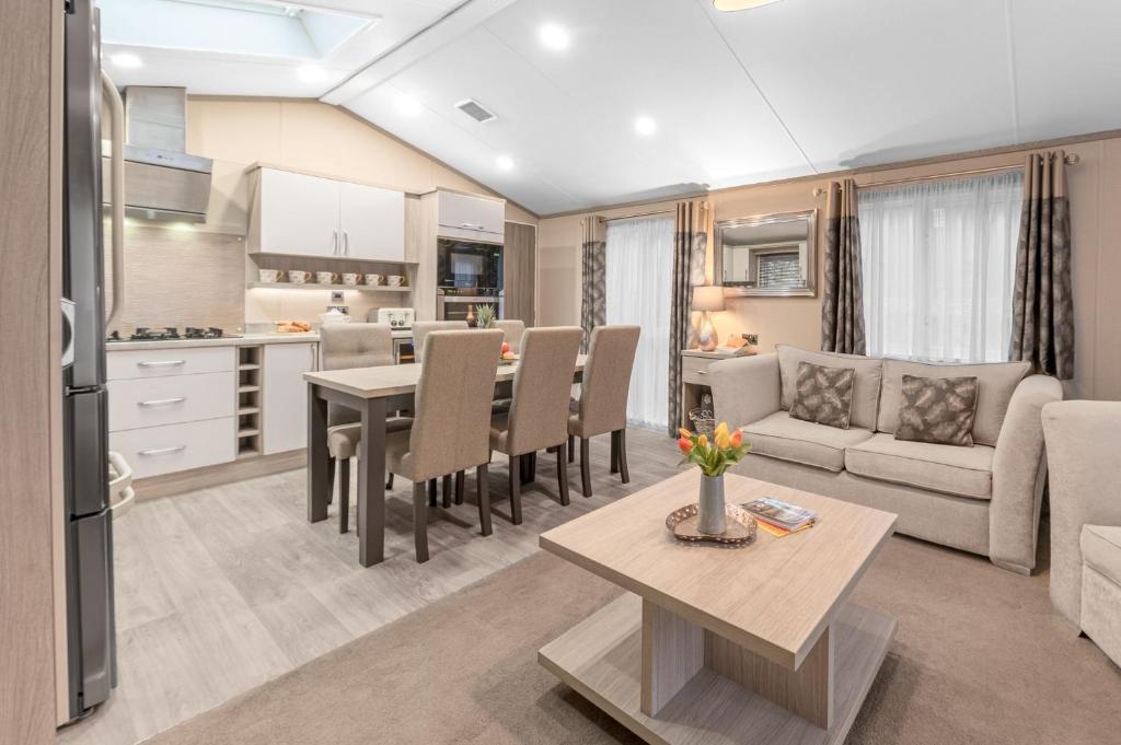 Dizzy Ducks Lodge, Windermere