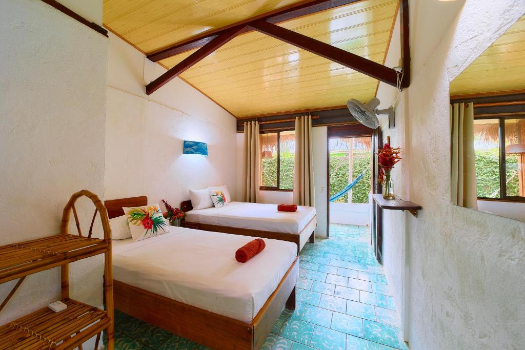 Triple Room with Shared Bathroom