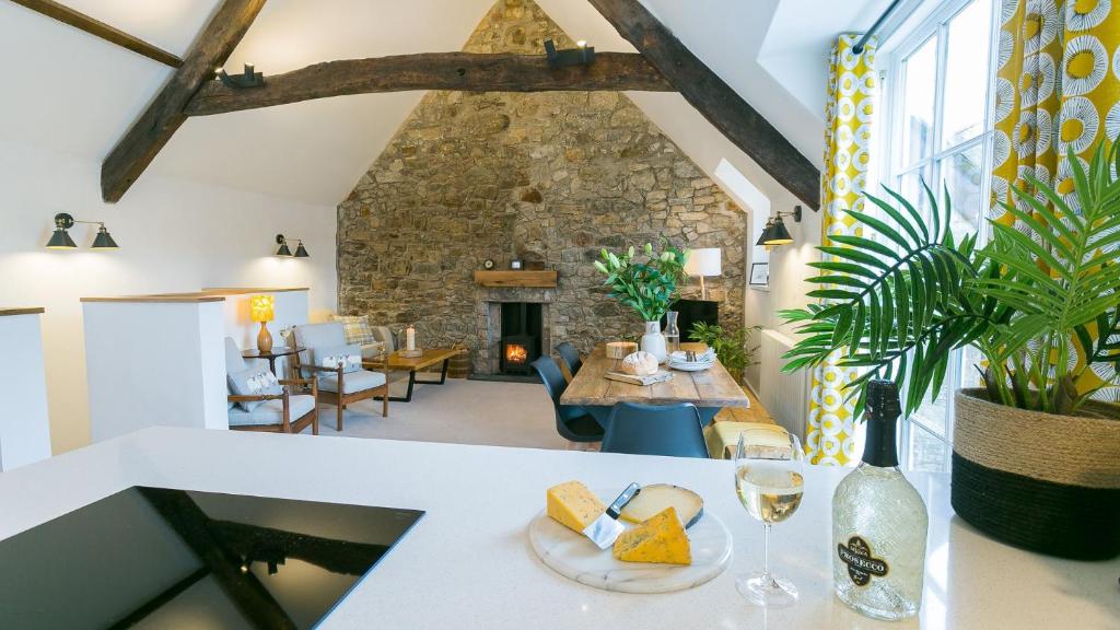 Custom Mews, Beaumaris