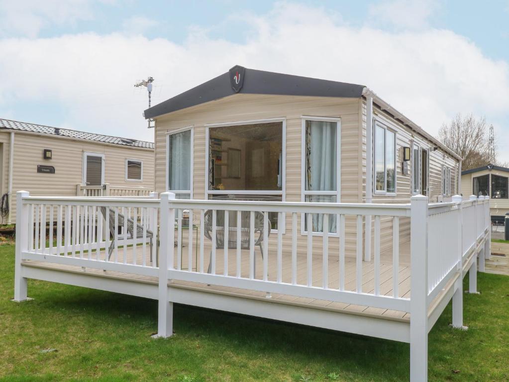 No 3 Foxburrow Hang, Fritton Norfolk