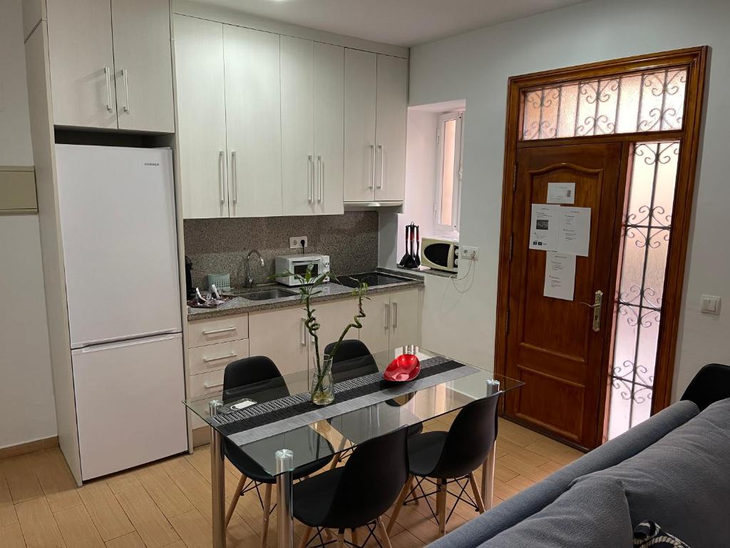 CASITA ANDALUZA CENTRO con PARKING sujeto a disponibilidad - 2