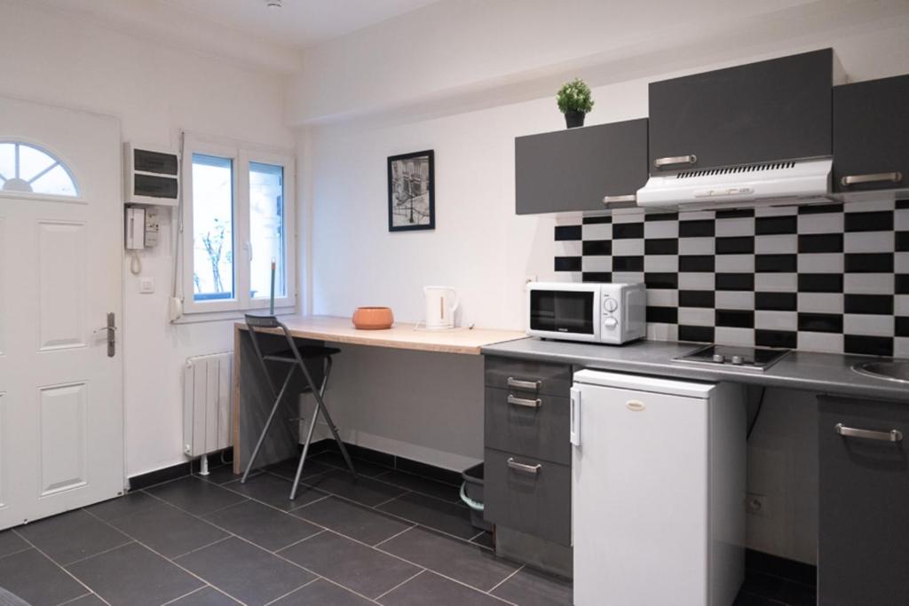Lovely studio in Paris - 3