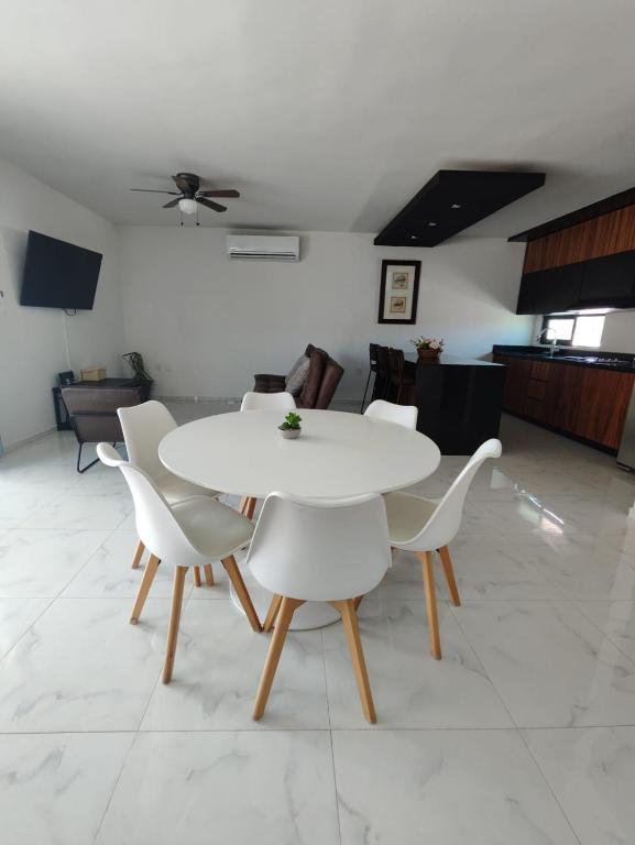 Pent-house a media cuadra del malecón, Hookipa Tower! - 3