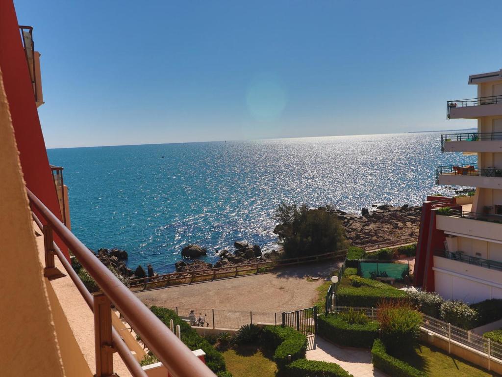 Appartement rénové avec loggia, WIFI, parking privé à Sète - FR-1-472A-294 - 2