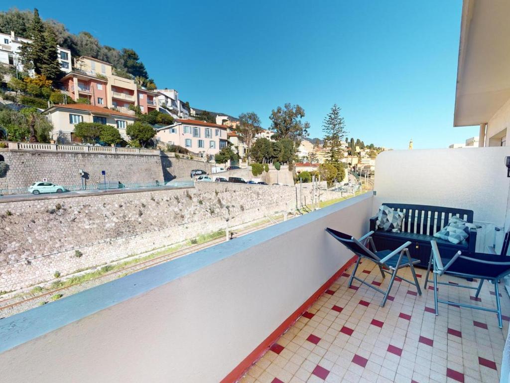 Spacieux 2P climatisé centre-ville Menton avec grande terrasse, proche plages et commerces - FR-1-196-351 - 2