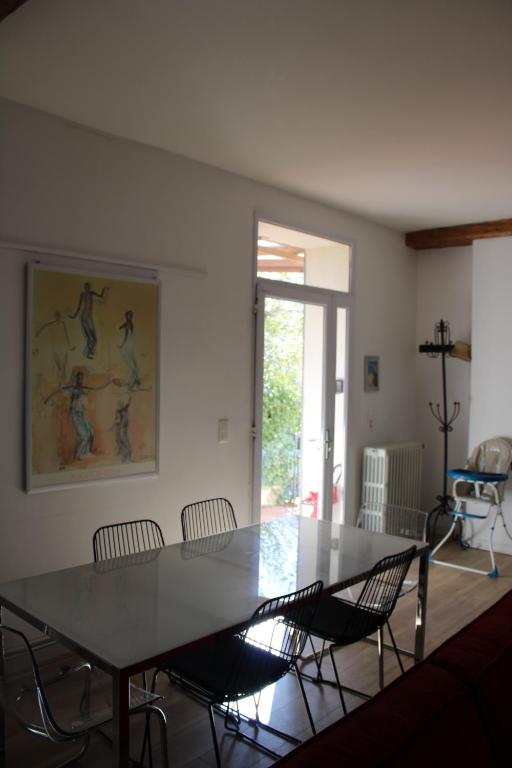 Maison chaleureuse avec grande terrasse - 4