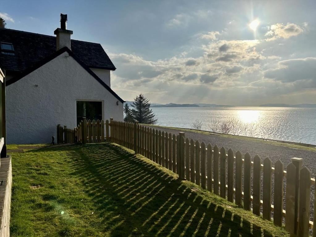 Craigneuk near Oban, stunning home with sea views, Oban