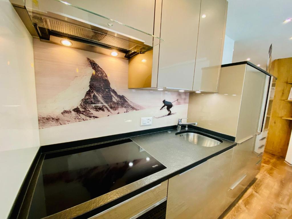 Cosy Modern Apartment with balcony and Matterhorn View - 5