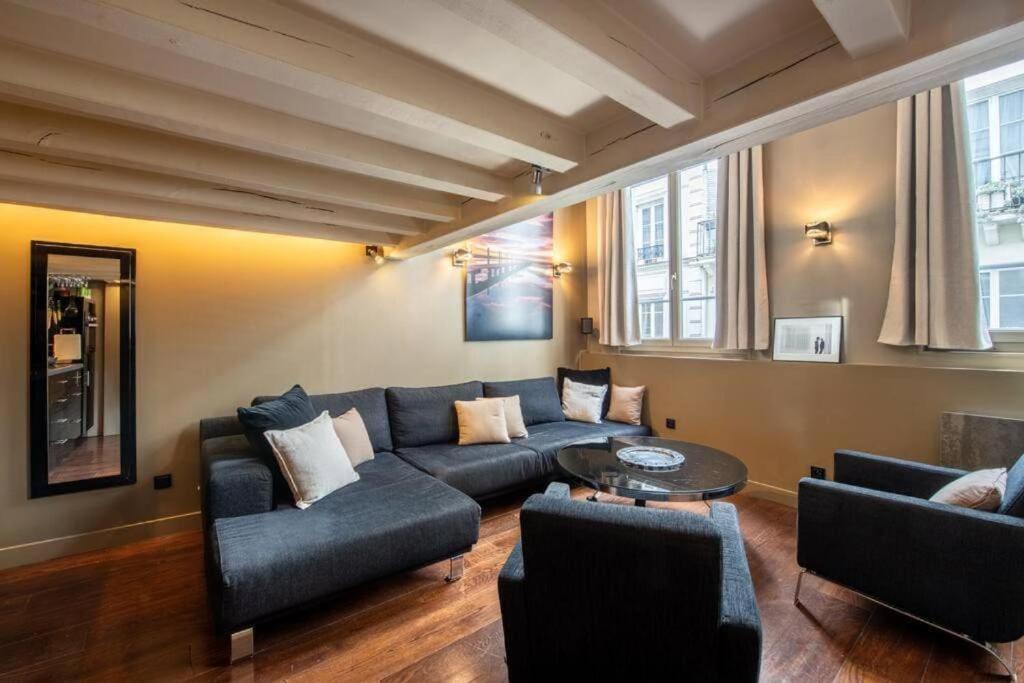 Paris 1er - Magnifique duplex - 4