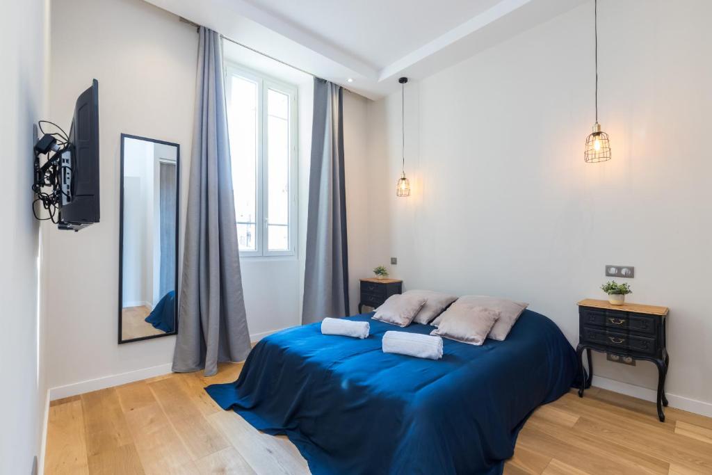 Brand New 1 Bdr Place du Pin - 4