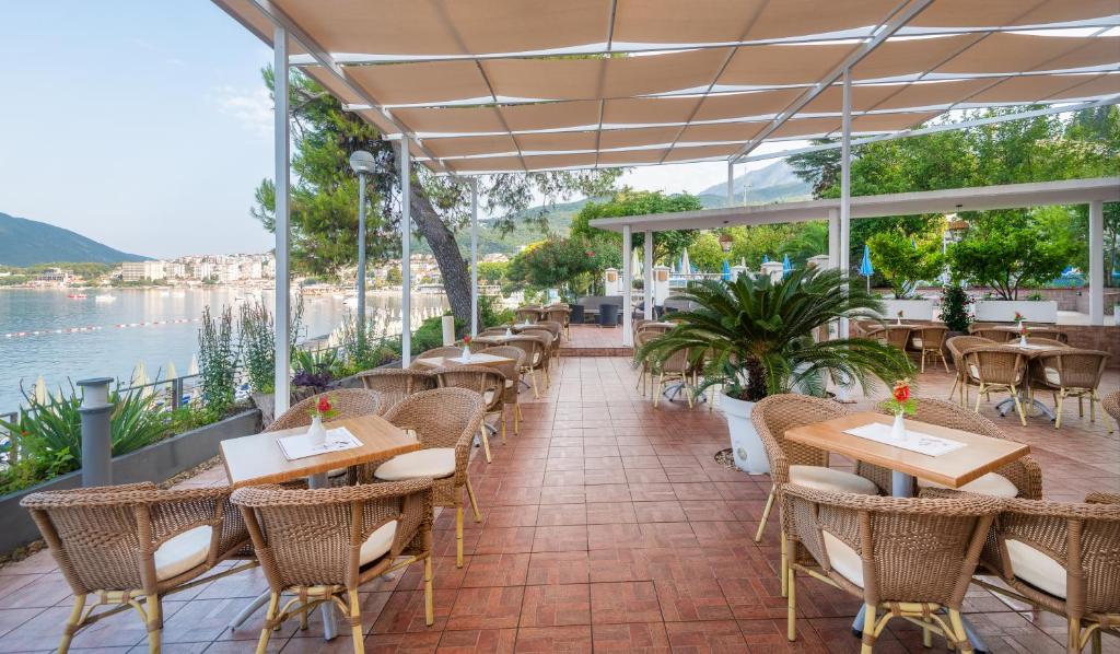 Restaurant, Hunguest Hotel Sun Resort in Herceg Novi