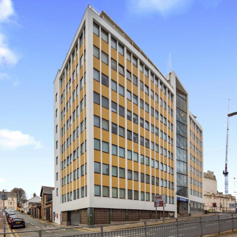 Standard En-suite Apartment 2, Plymouth