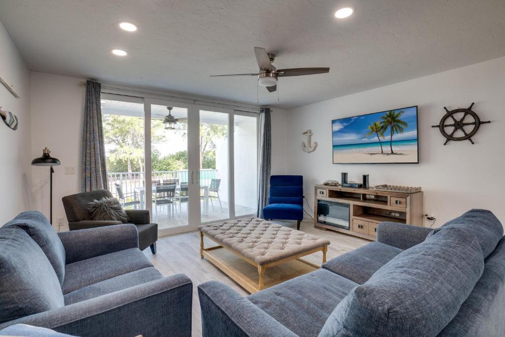 Amazing Beach Views while you relax balconies, Bradenton Beach