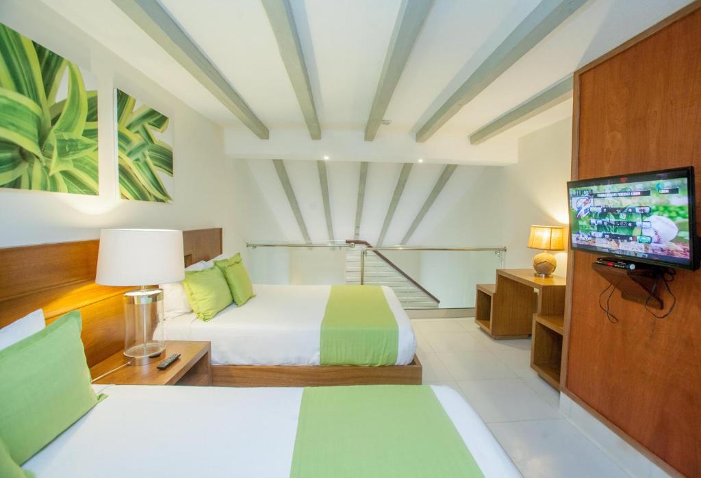 Vista Sol Punta Cana Beach Resort & Spa - All Inclusive — Hotel rooms in Bavaro, La Altagracia