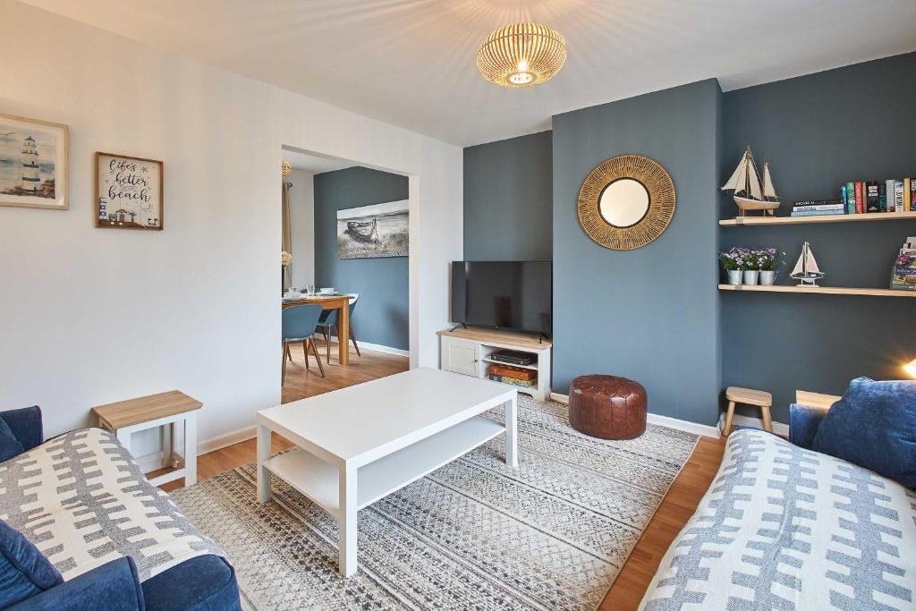 Host & Stay - Crab Cottage, Long Houghton