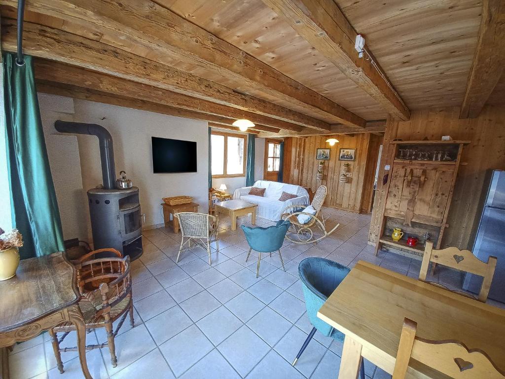 Unique à Champagny l'appartement Panoramik dans un Chalet d'Alpage avec une vue exceptionnelle - 4