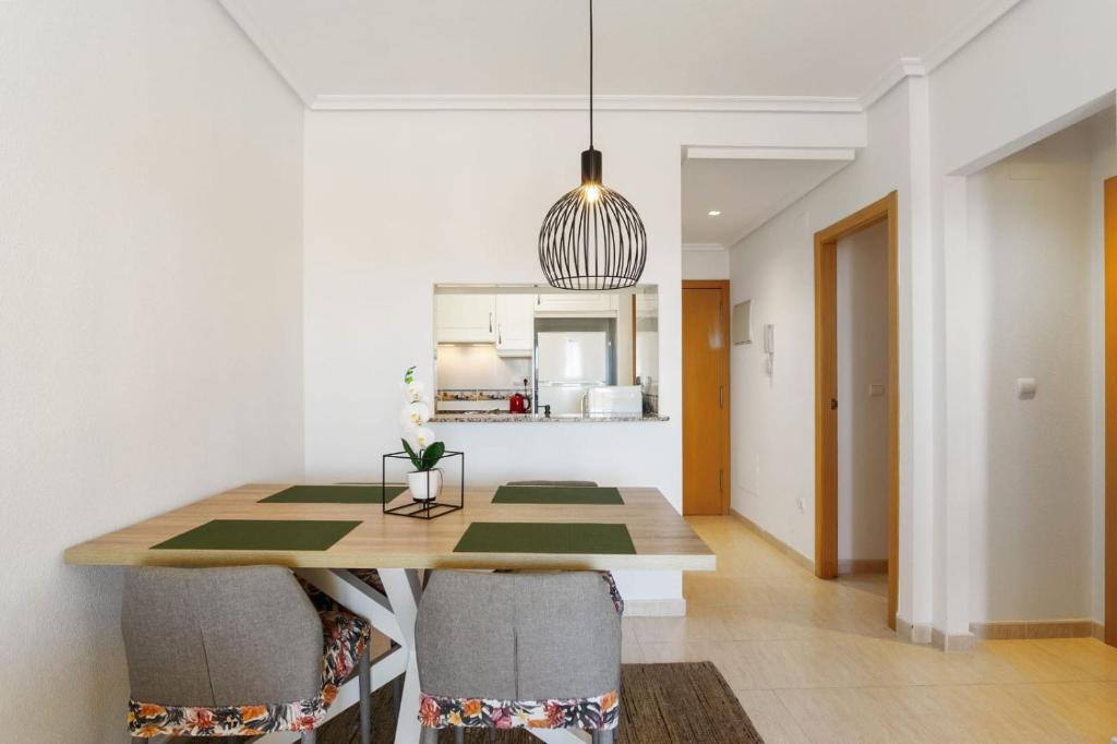 Nice modern 2 bed apartment in Torrievieja - 1