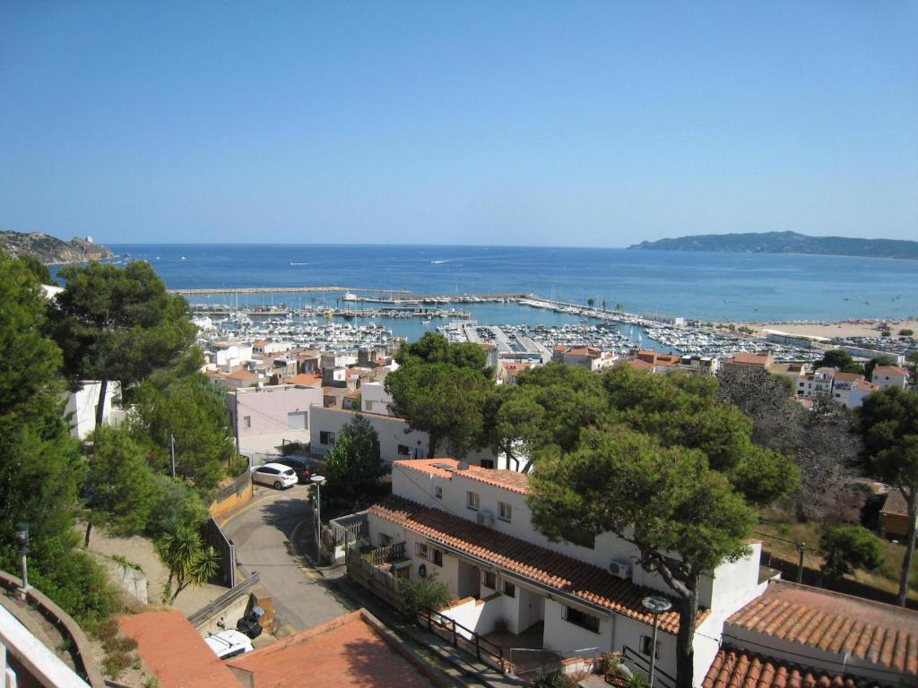 Catala 40 - Apartamento con Parking y Vista en L'Estartit - ES-323-73 - 2
