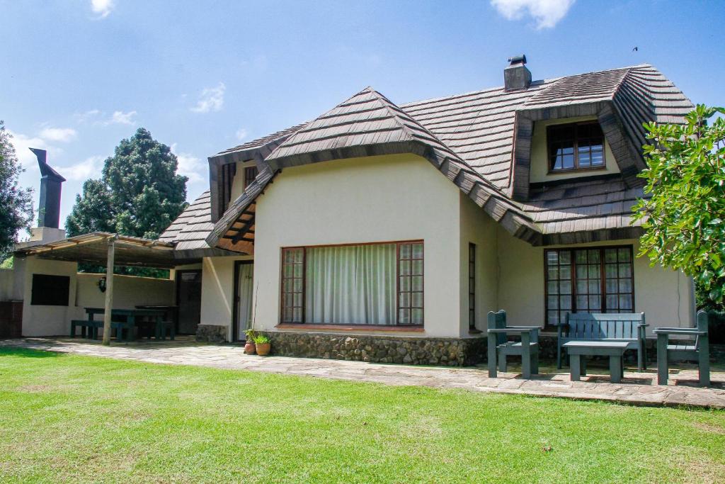 19 Mount Champagne, Winterton