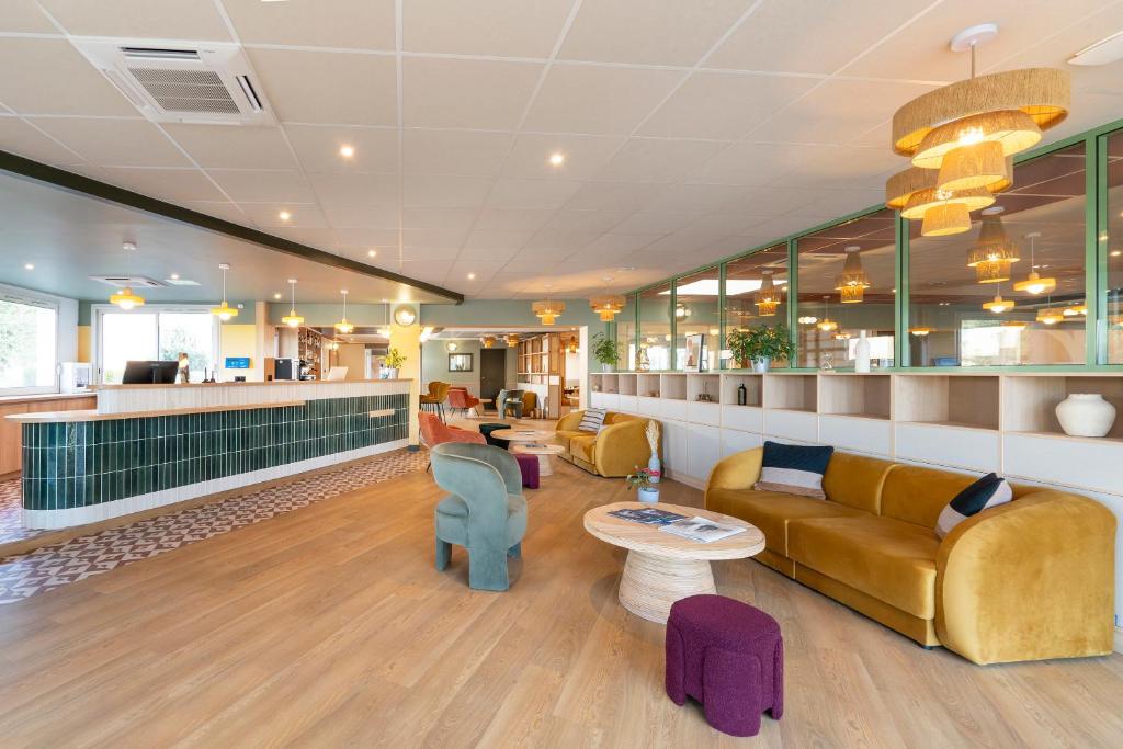 Hotel Restaurant Inter Hotel Otelinn フロント・ロビー