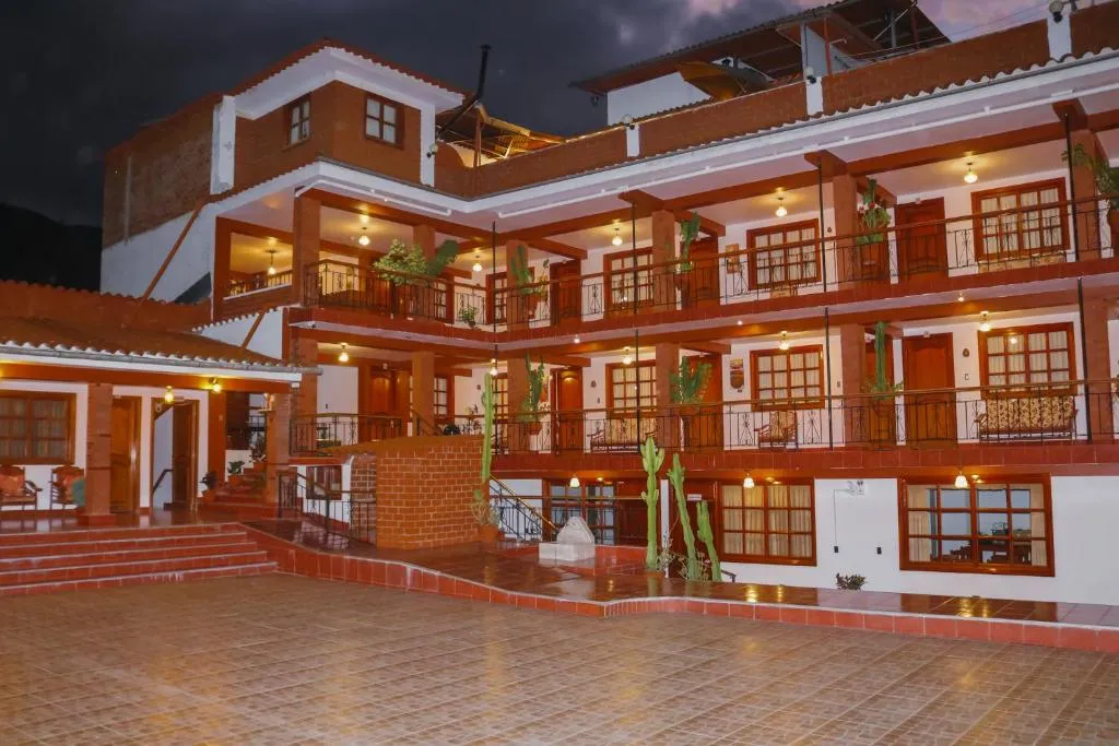 Las Torrecitas, hotel in Carhuaz