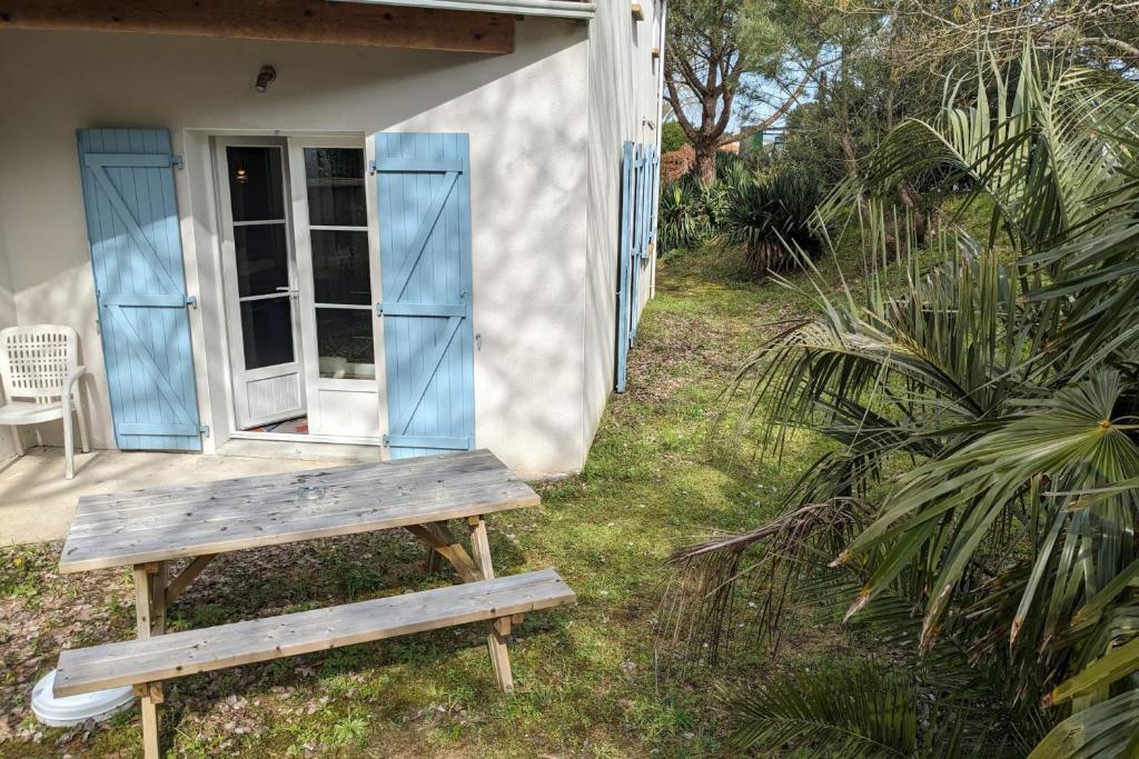 Comfortable and nice house with a beautiful garden - 4