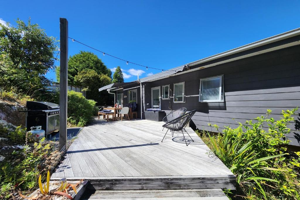 Hahei Hillside Treehouse, Hahei