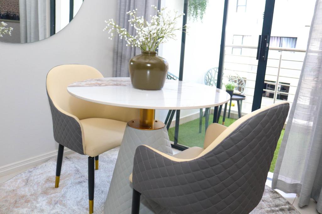 Bella Suite- Serenity & Stuff Luxury Apartments, Midrand