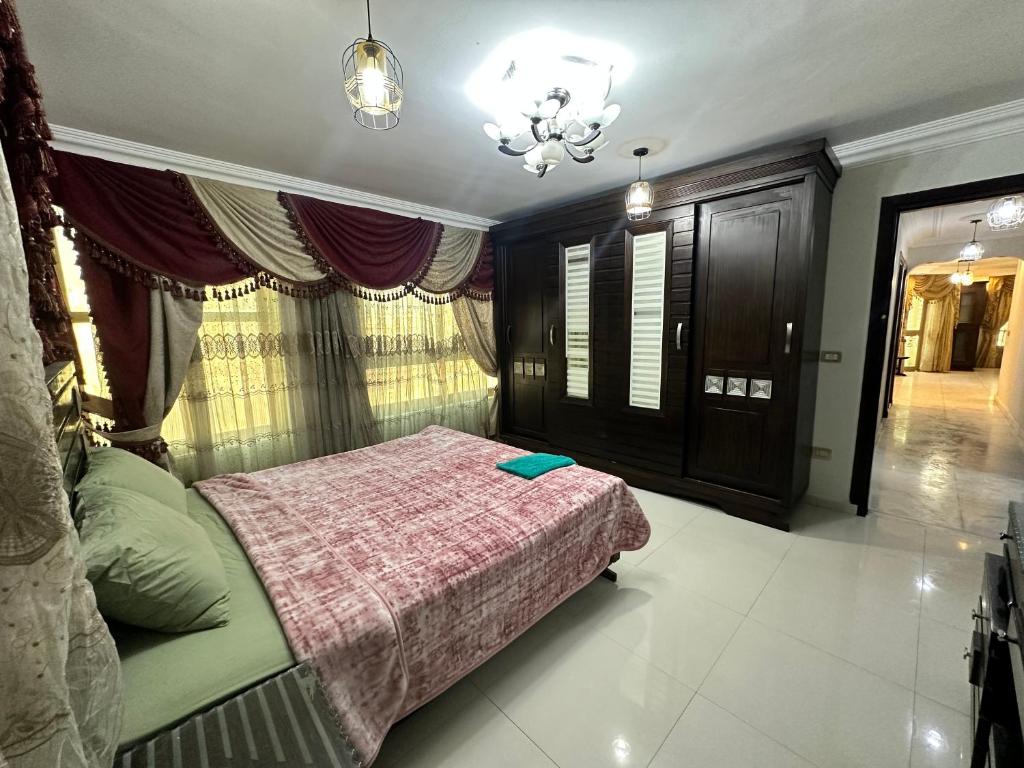 Pharaohs House, Káhira