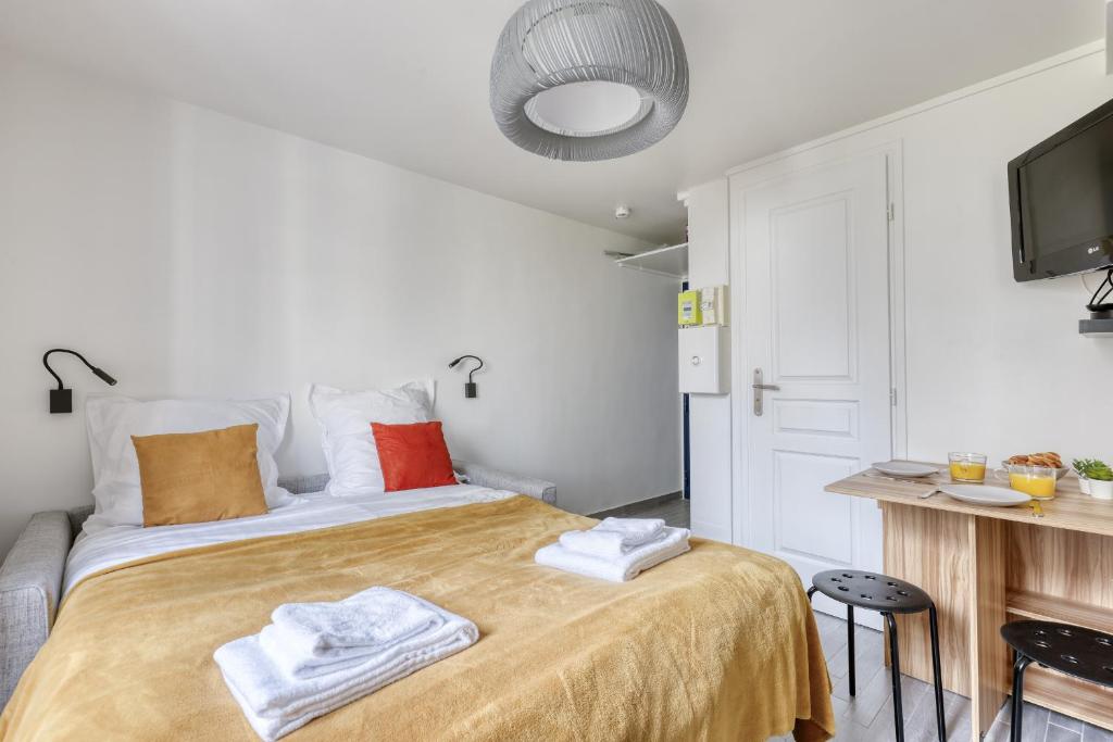 Branded New Cozy Studio in the Heart of Paris 17 - 5