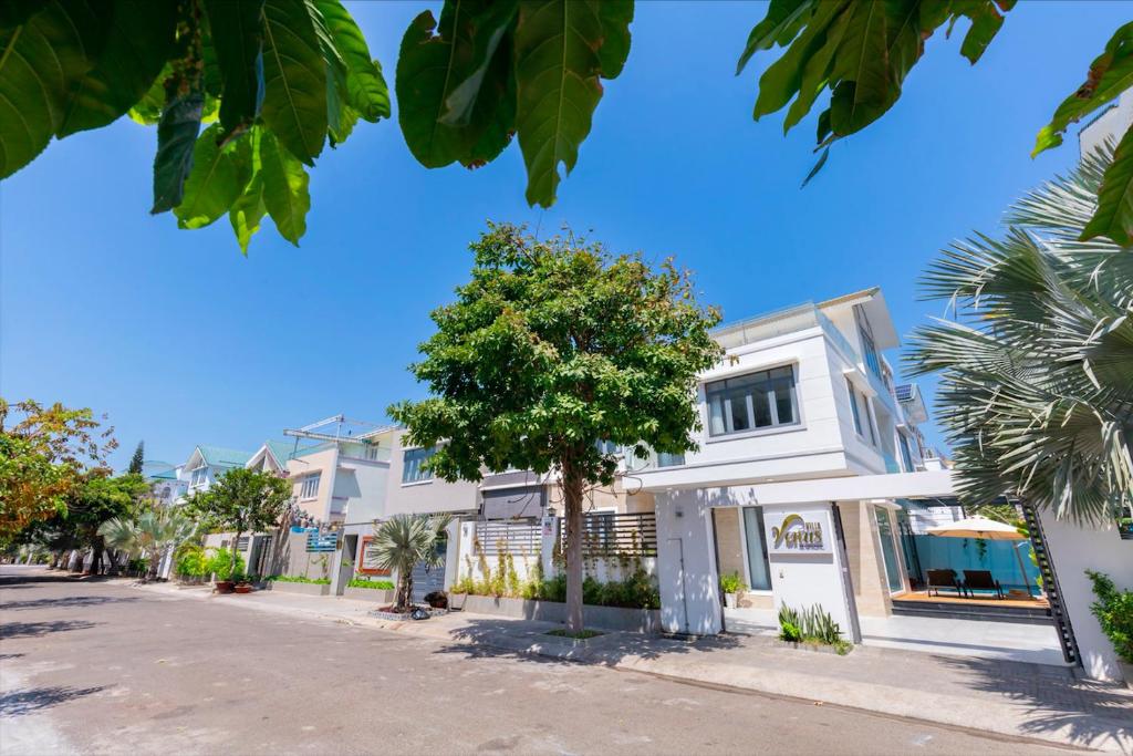 Lur Home Premium Pool