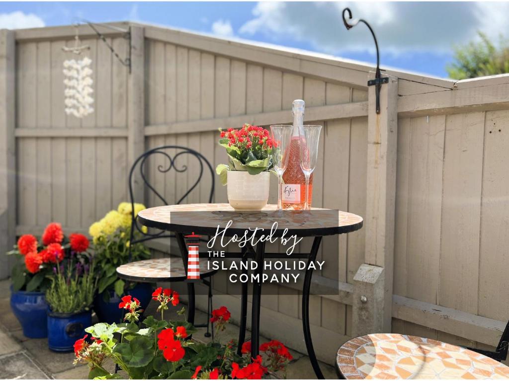 The Good Ships, Shanklin