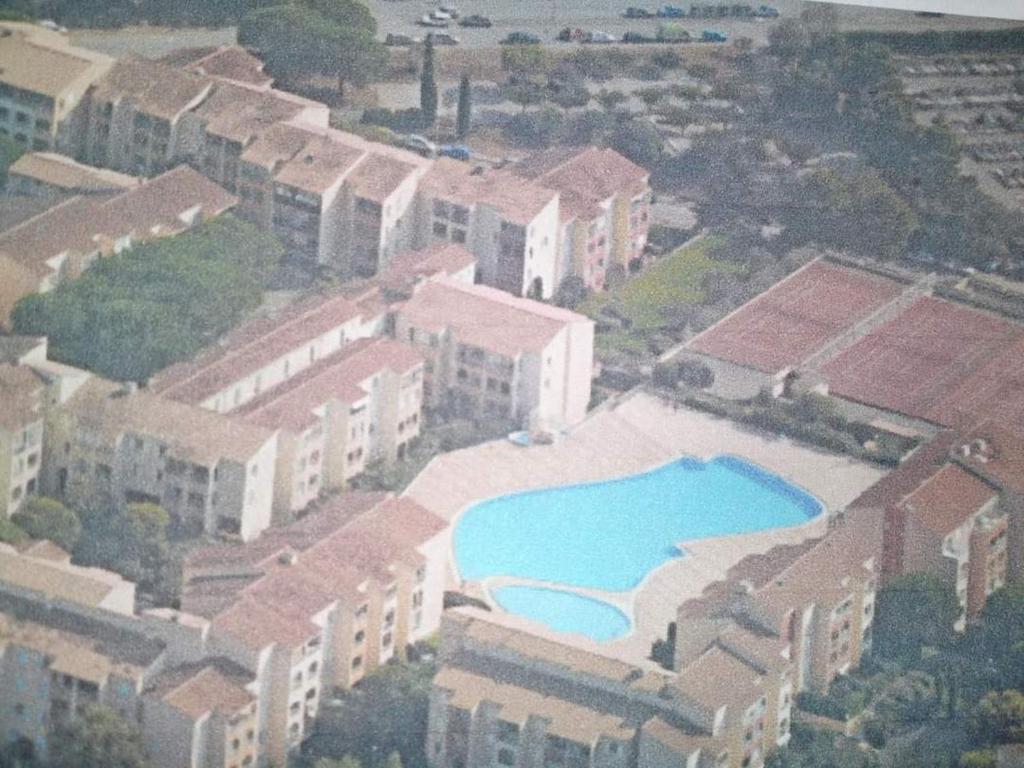 Charmant t2 res lagon bleu piscine 1000 m2 - 4
