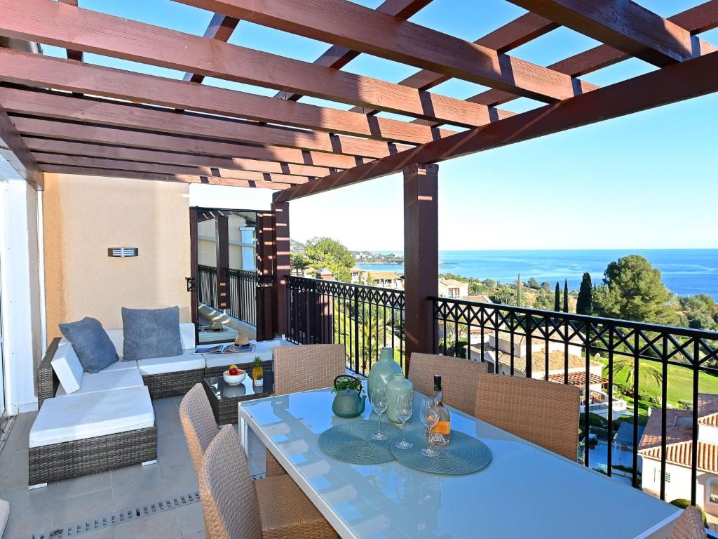 Apartment Le Village - C4 323 by Interhome - 1
