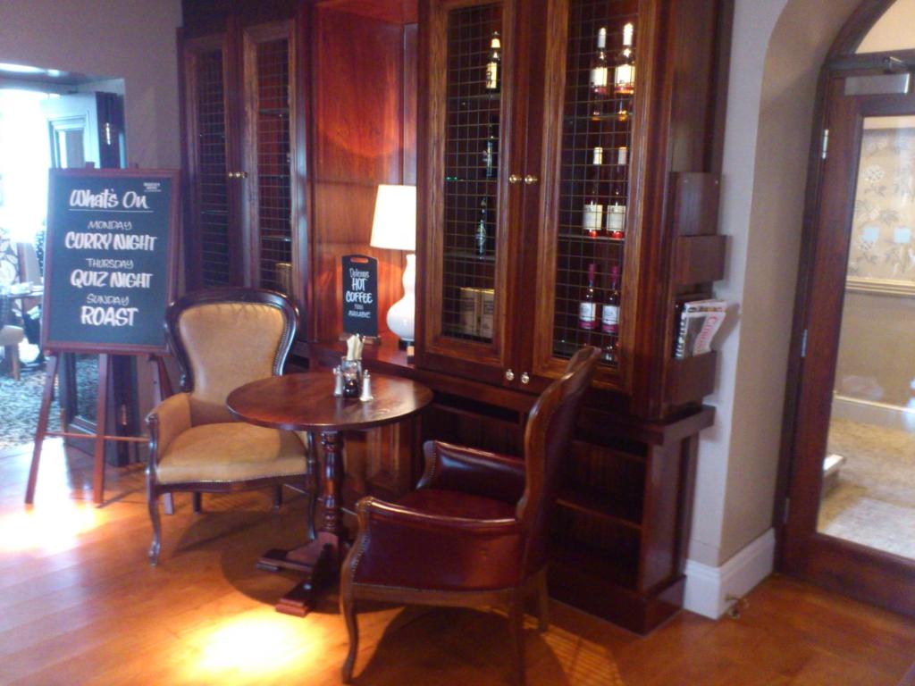 Bar/lounge, Anglesey Arms Hotel in Menai Bridge