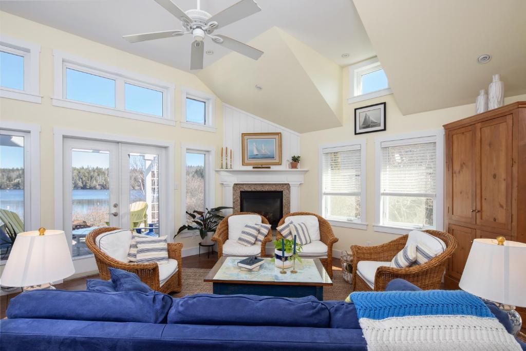 The Nest at Deep Cove, Chester