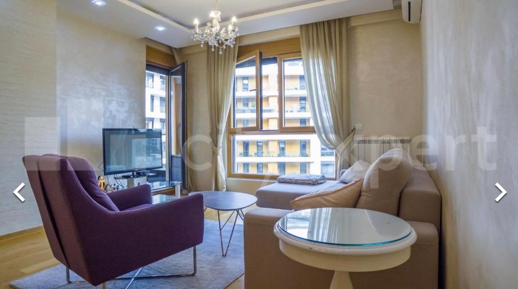 Central Garden modern 1 bedroom condominium complex - 3