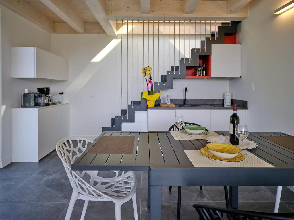 Villa Sunny Lake Suites - 3